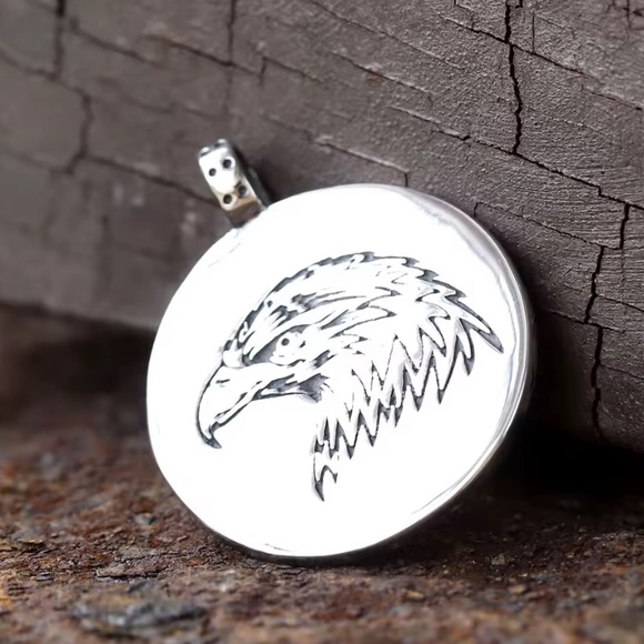 Eagle Pendant Necklace - Picture 4 of 6